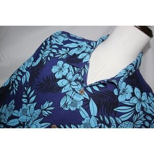 TOMMY BAHAMA XXXL Hawaii Viscose Navy Blue Flowers Pineapples Hawaiian Shirt